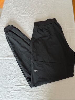 Women’s Alo Grey Yoga Co Op Joggers Size Medium
